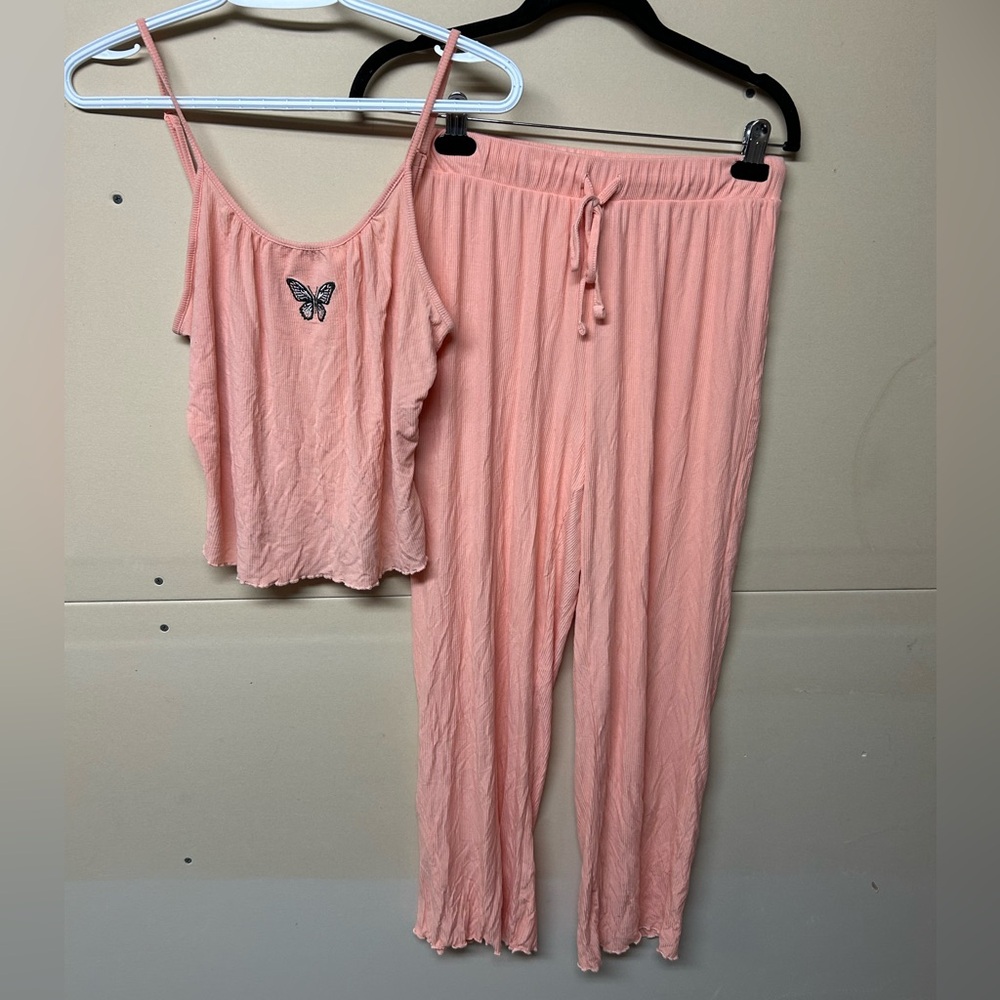 2/$20❤️- PJs | Women’s PJ set size large (fits like a S/M)